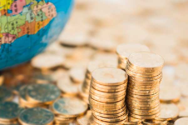 特朗普表示：由于欺诈 美国的债务可能比想象的要少